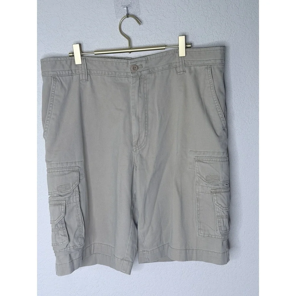 Izod Saltwater Cargo Shorts Men 36 Khaki Outdoors Hiking 10in Inseam